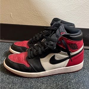Air Jordon 1 Retro High bred toe